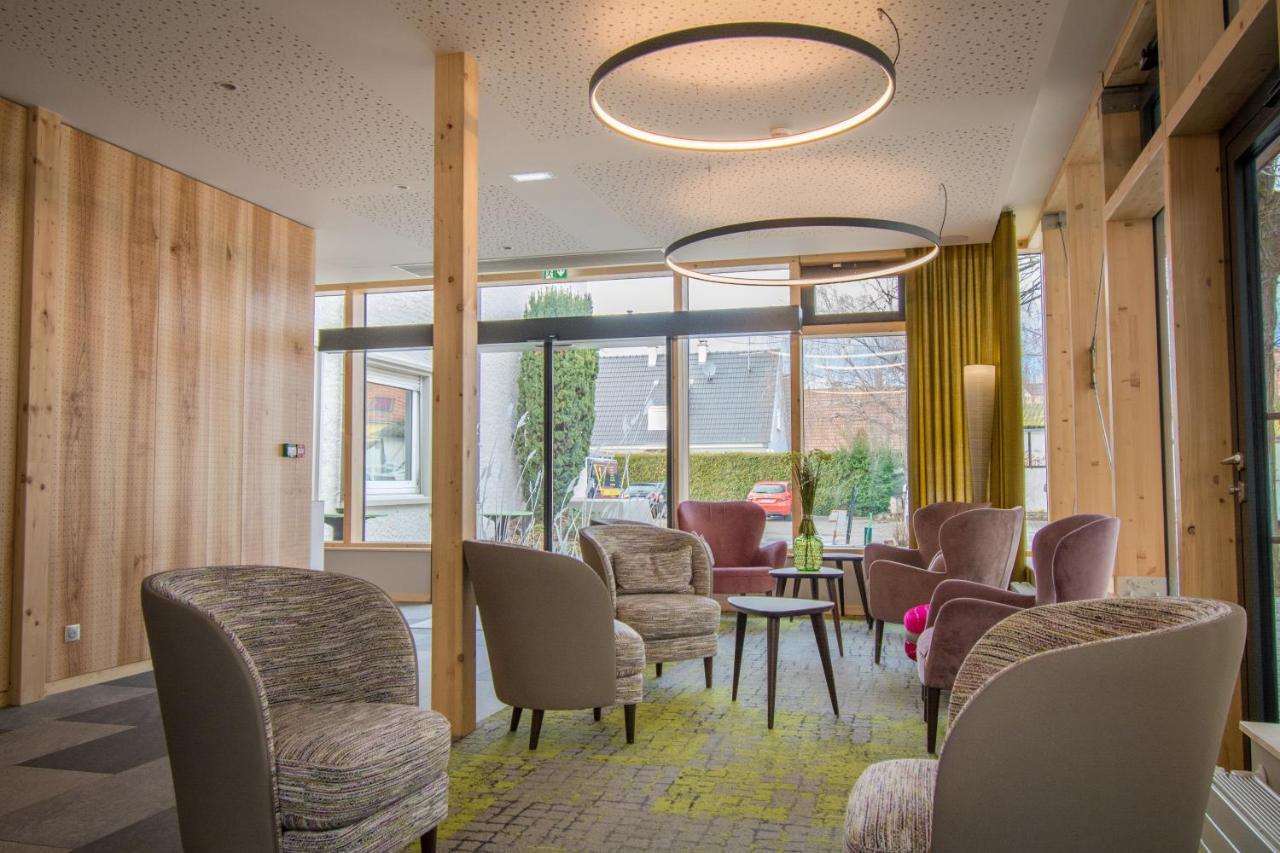 Aux Deux Clefs Hostellerie Groff Biesheim Esterno foto