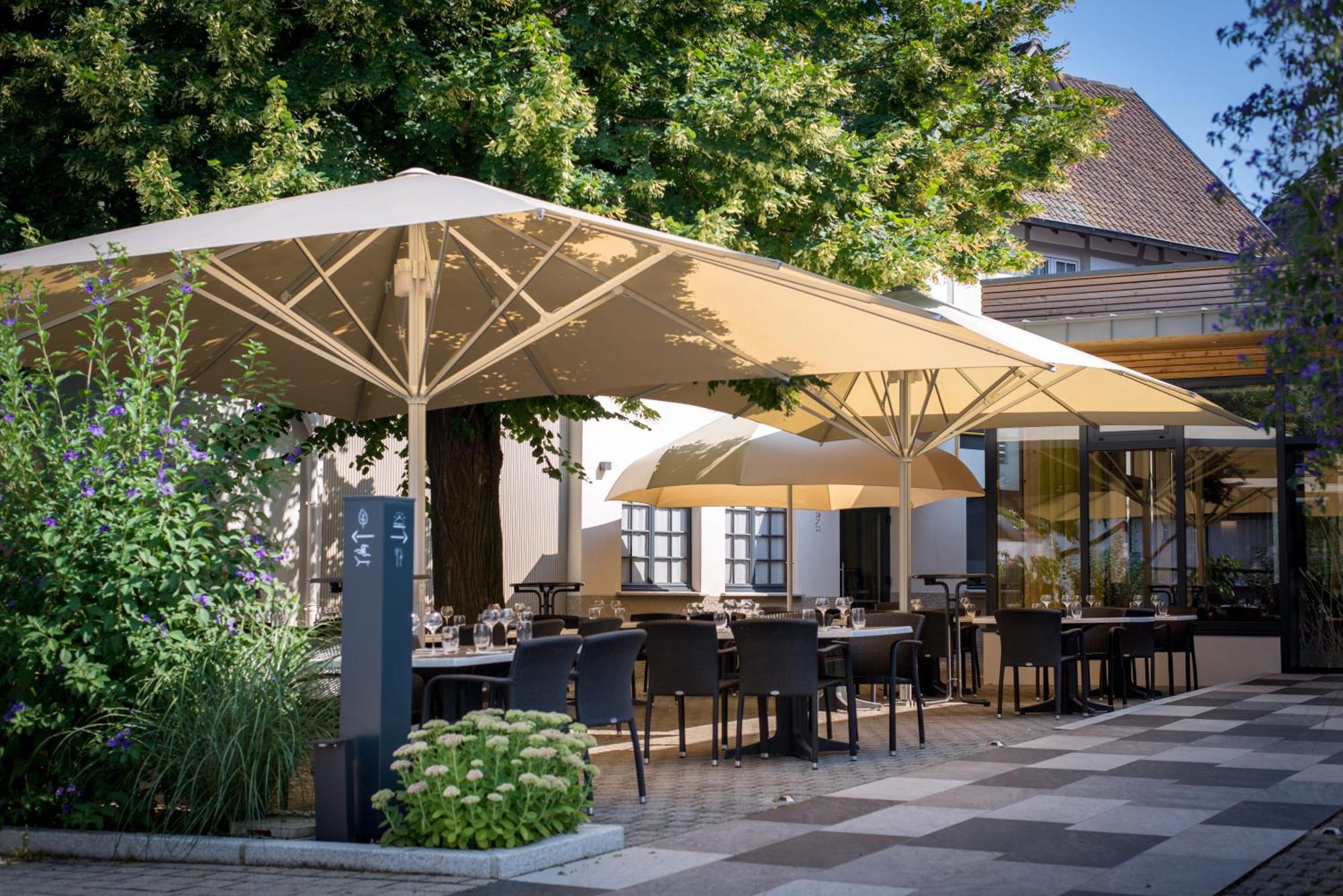 Aux Deux Clefs Hostellerie Groff Biesheim Esterno foto